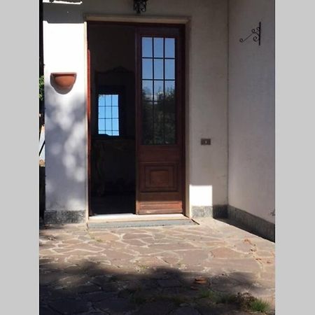 Villa Immersa Nel Verde A لانسو دينْتيلفي المظهر الخارجي الصورة